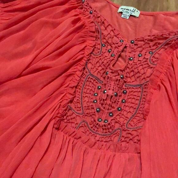 One World Coral Cascading Top Size Small - Picture 3 of 4